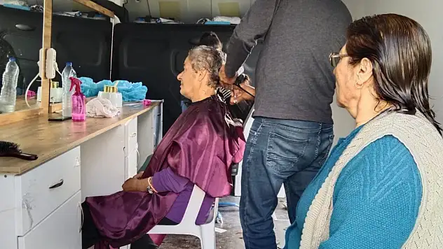 Deprem Bölgesinde Hizmetler Sürüyor