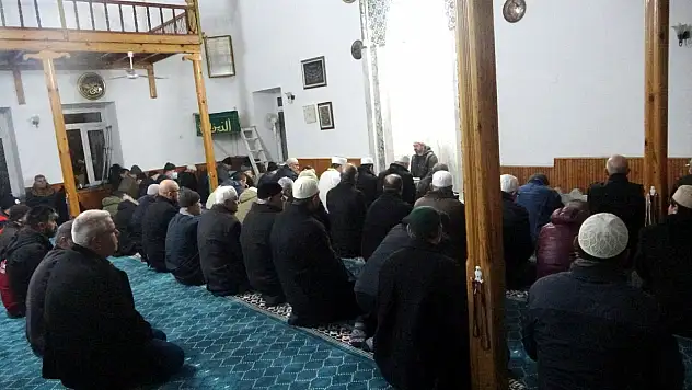 Depremde hayatını kaybeden vatandaşlar için dua edildi