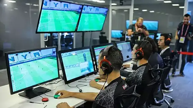 Fenerbahçe - Alanyaspor maçının VAR hakemi Erkan Engin