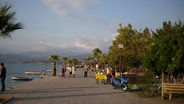 FETHİYE'DE OCAK AYINDA YAZDAN KALMA GÜNLER YAŞANIYOR