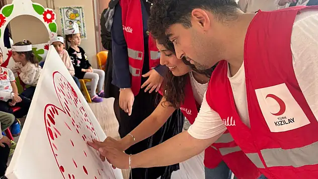 Fethiye'de Minik Öğrencilerle Kızılay Haftası Kutlandı