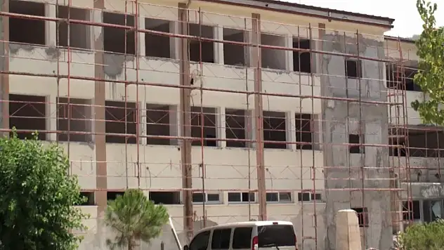 Fethiye'de Okullar Depreme Karşı Güçlendiriliyor