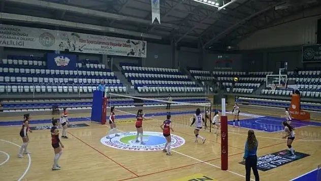 Fethiye'nin Sultanları 10'da 10 yaptı 3-0
