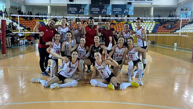 FETHİYE'NİN SULTANLARI YARI FİNAL ETABINDAKİ İLK MAÇINI KAZANDI