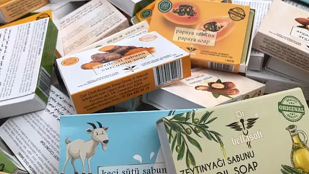 Fethiye'de aktardan koronavirüse karşı 'ücretsiz sabun'