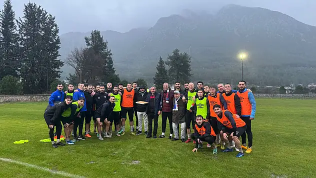 Fethiyespor Antrenmanına Taraftarlardan Ziyaret