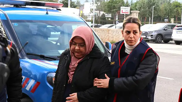 FETÖ'cü öğretmen 6 yıl sonra evinin gizli bölmesinde yakalandı