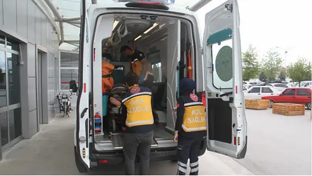 Gölgelik tamir etmek isterken düşerek hastanelik oldu