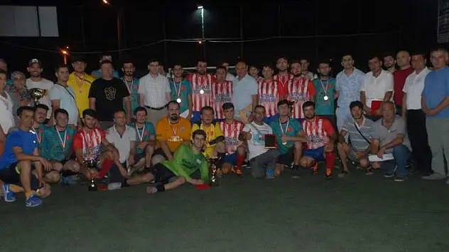 SEYDİKEMER'DE ÇOK ÖZEL TURNUVA DUYGU SELİ YARATTI