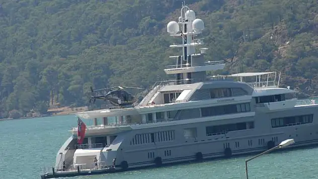 MEGA YAT 'CLOUDBREAK' 100 BİN LİTRE YAKIT ALDI