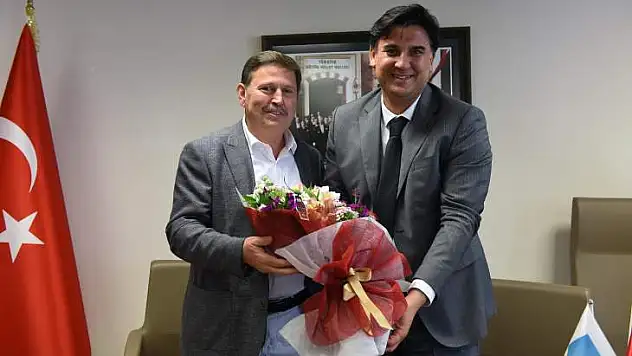 AK PARTİ'DEN, BAŞKAN KARACA'YA HAYIRLI OLSUN ZİYARETİ