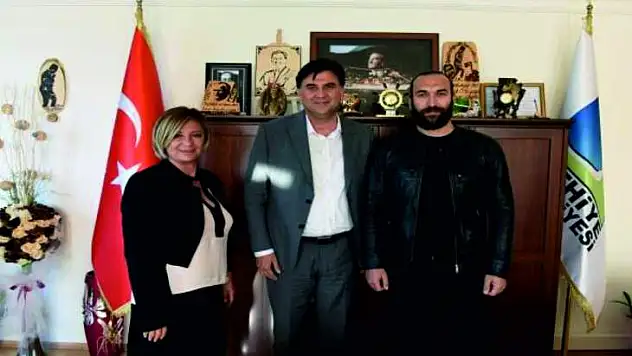 'Tüm sanatçı dostlarımı da Fethiye'ye getireceğimin sözünü veriyorum'