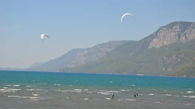 Hollandalı dede 4 katlı apartman yüksekliğinde sıçradı