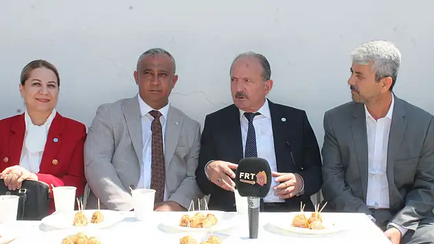 İYİ Parti bayramlaşma programına yoğun katılım oldu