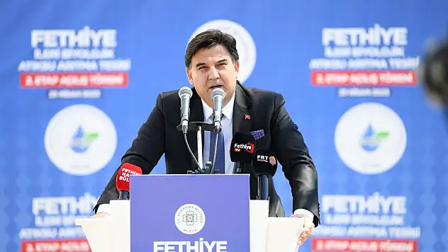 Karaca, 'Bugün tarihe tanıklık ediyoruz'