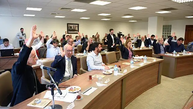 Karaca, 'Halk Evi'ne satılamaz ve  Başkasına kiraya verilemez maddesi koyacağız'