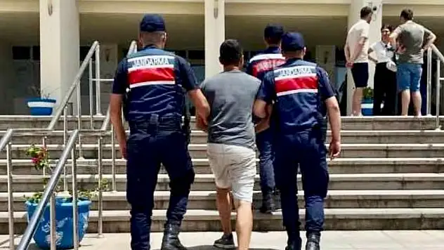 Kasten öldürme suçundan aranıyordu