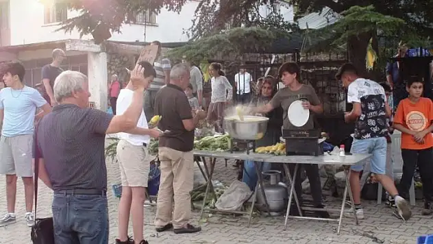 Kiraz stantlarına yoğun ilgi