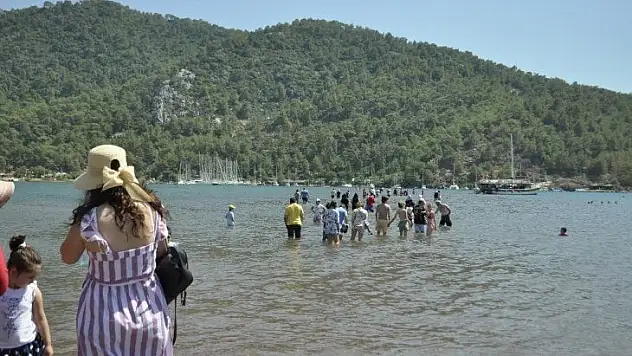 Kızkumu Plajı pandemiye rağmen rekor ziyaretçi ağırlıyor