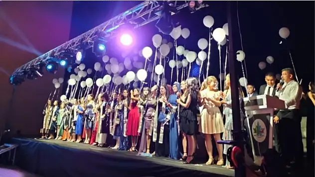 Köyceğiz Fen Lisesi'nde mezuniyet coşkusu yaşandı