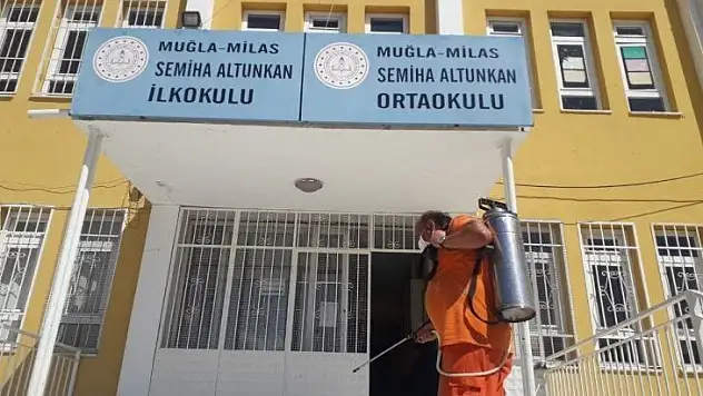 LGS öncesi okullar dezenfekte edildi