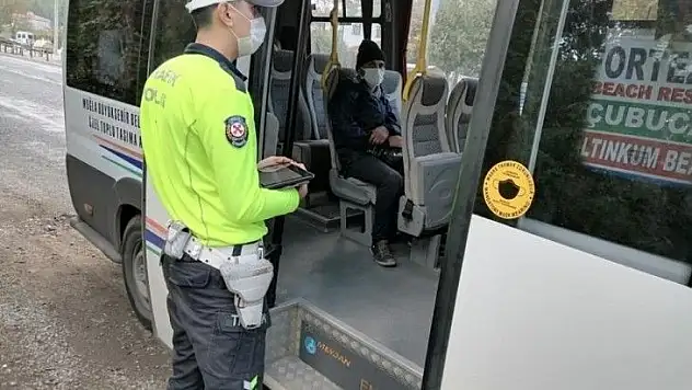 Marmaris'te toplu taşıma araçlarında Korona virüs denetimi yapıldı