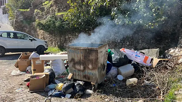 Menteşe'de çöp konteynerinde yangın paniği