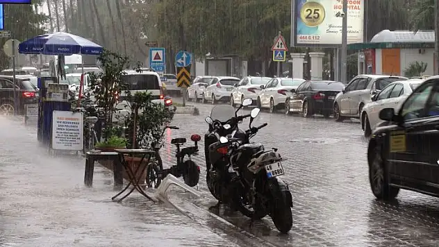 METEOROLOJİ UYARDI KUVVETLİ YAĞIŞ BEKLENİYOR!