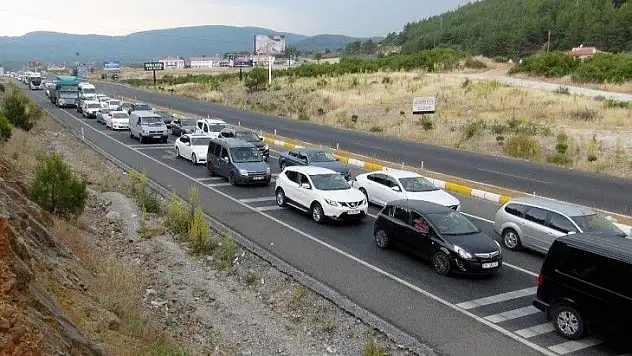 Muğla'da 2 kişiye bir araç düşüyor