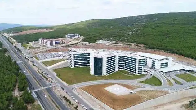 MUĞLA EĞİTİM VE ARAŞTIRMA HASTANESİNDE 1971 DEPREMZEDE TEDAVİ GÖRDÜ