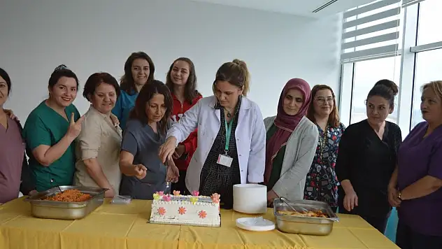 Muğla Eğitim ve Araştırma Hastanesi'nde 'Ebeler Haftası' kutlandı