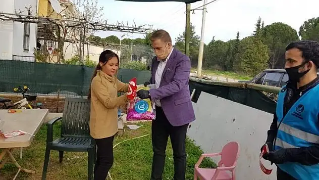 Muğla Ülkü Ocakları Çocukları Sevindirdi