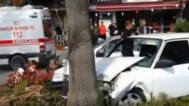 OĞLUNUN KAZA YAPTIĞINI DUYAN BABA, OLAY YERİNDE KALP KRİZİ GEÇİRDİ