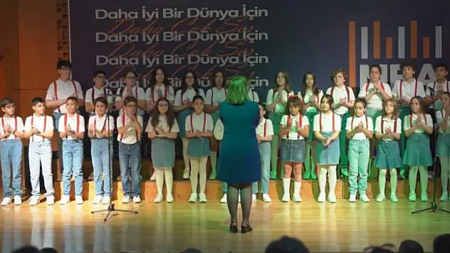 Öğrenciler 'Daha iyi bir dünya için daha çok ses' diyerek Korolar Festivali'nde buluştu