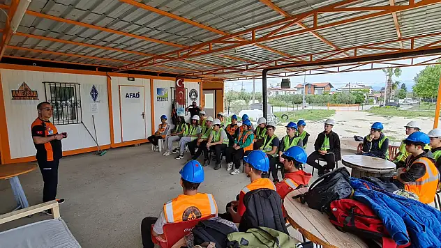 'Okulda Afete Hazır Gençler' Projesi Gerçekleştirildi