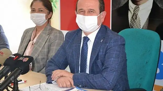 ÖZTÜRK, 'CHP AİLE SORUNLARINI DIŞARIYA YANSITMASIN'