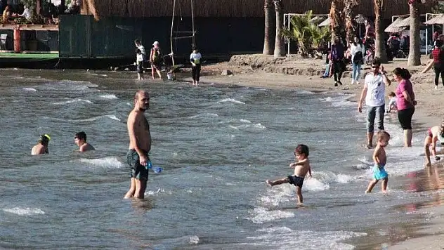 Pastırma yazında deniz keyfi