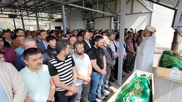 Patpat kazasında ölen baba-oğul toprağa verildi