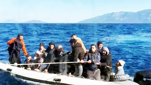 Sahil Güvenlikten göçmenlere kurtarma operasyonu