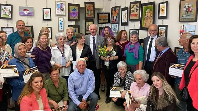 'Sanatla Tazelendik' sergisi açıldı