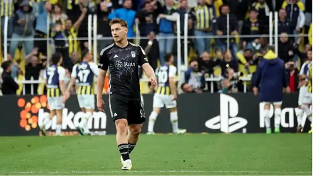 Semih Kılıçsoy'a, Fenerbahçe tribünlerinden alkış