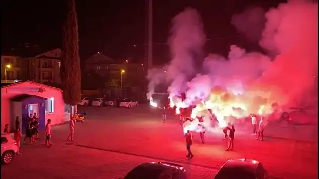 Taraftarlardan Fethiyespor'a moral desteği