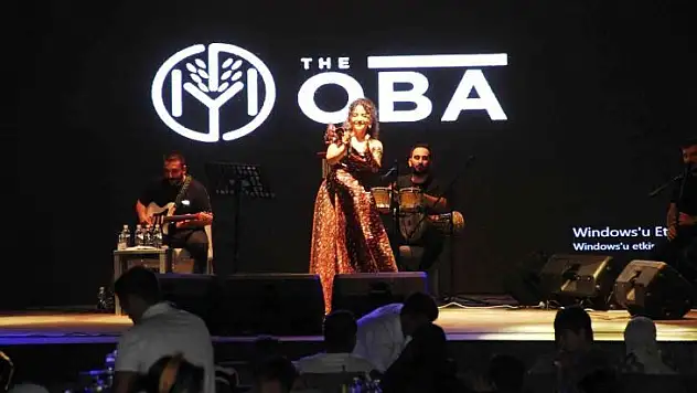 Tatilciler Deniz Toprak'la coştu