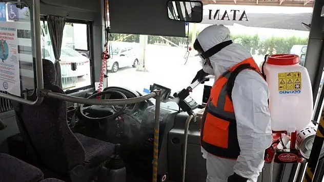 Toplu taşıma araçları sürekli dezenfekte ediliyor