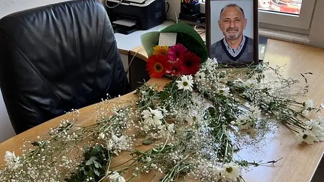 Trafik kazasında hayatını kaybeden doktor, son yolculuğuna uğurlandı