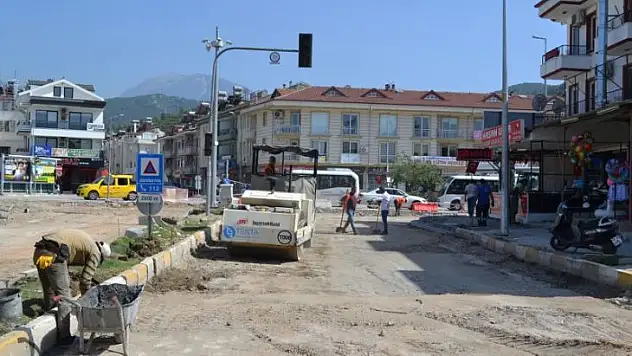 Yol çalışmaları devam ediyor