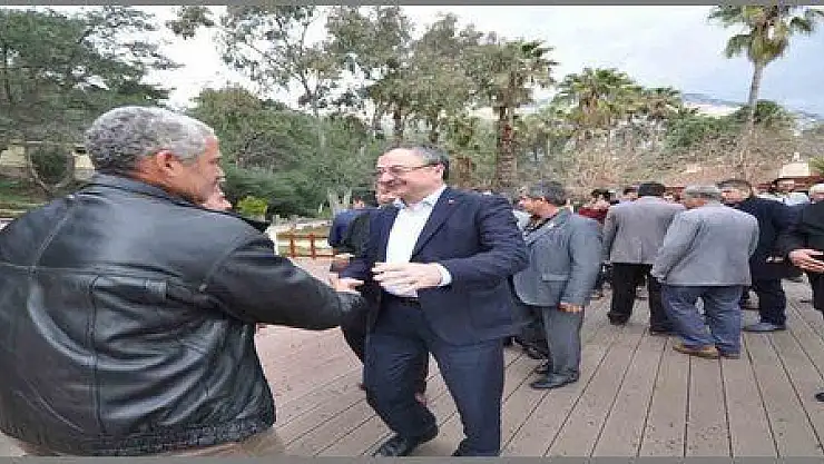 VEKİLLER MUHTARLARIN SORUNLARINI DİNLEDİ