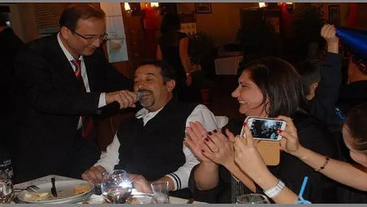  YENGEÇ RESTAURANT VE ECE SARAY'DA YILBAŞI COŞKUSU (görüntülü)