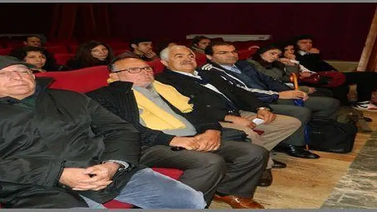 FETHİYE BELEDİYESİ KÜLTÜR MERKEZİ'NDE (FBKM) '-18 LİSELER ARASI KISA FİLM' YARIŞMASI EĞİTİMİ DÜZENLENDİ.
