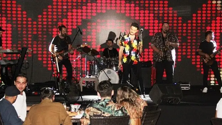 1 yıllık hasret sona erdi Bodrum'da konser özlemi bitti
